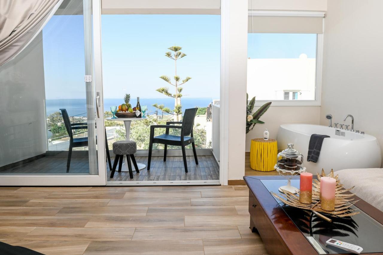 Residence By Georgia Studios Fira  Bagian luar foto