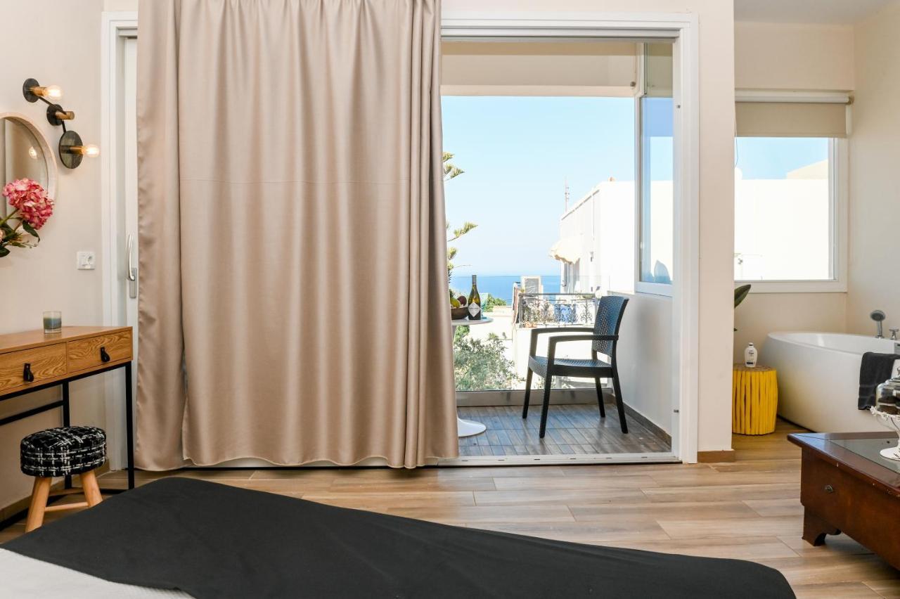 Residence By Georgia Studios Fira  Bagian luar foto