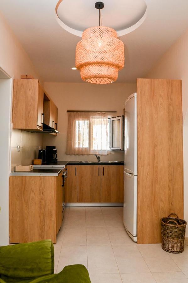 Residence By Georgia Studios Fira  Bagian luar foto