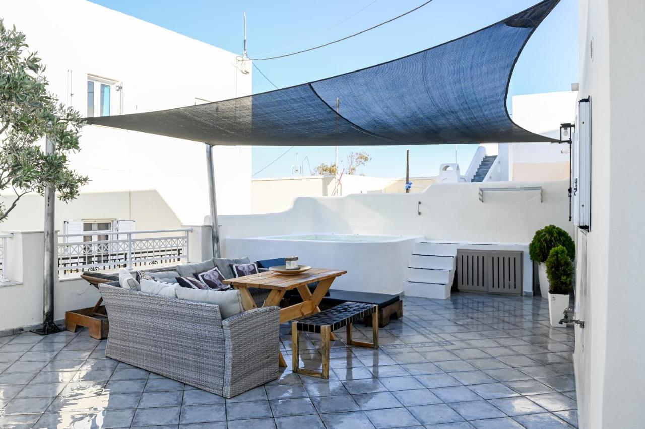 Residence By Georgia Studios Fira  Bagian luar foto
